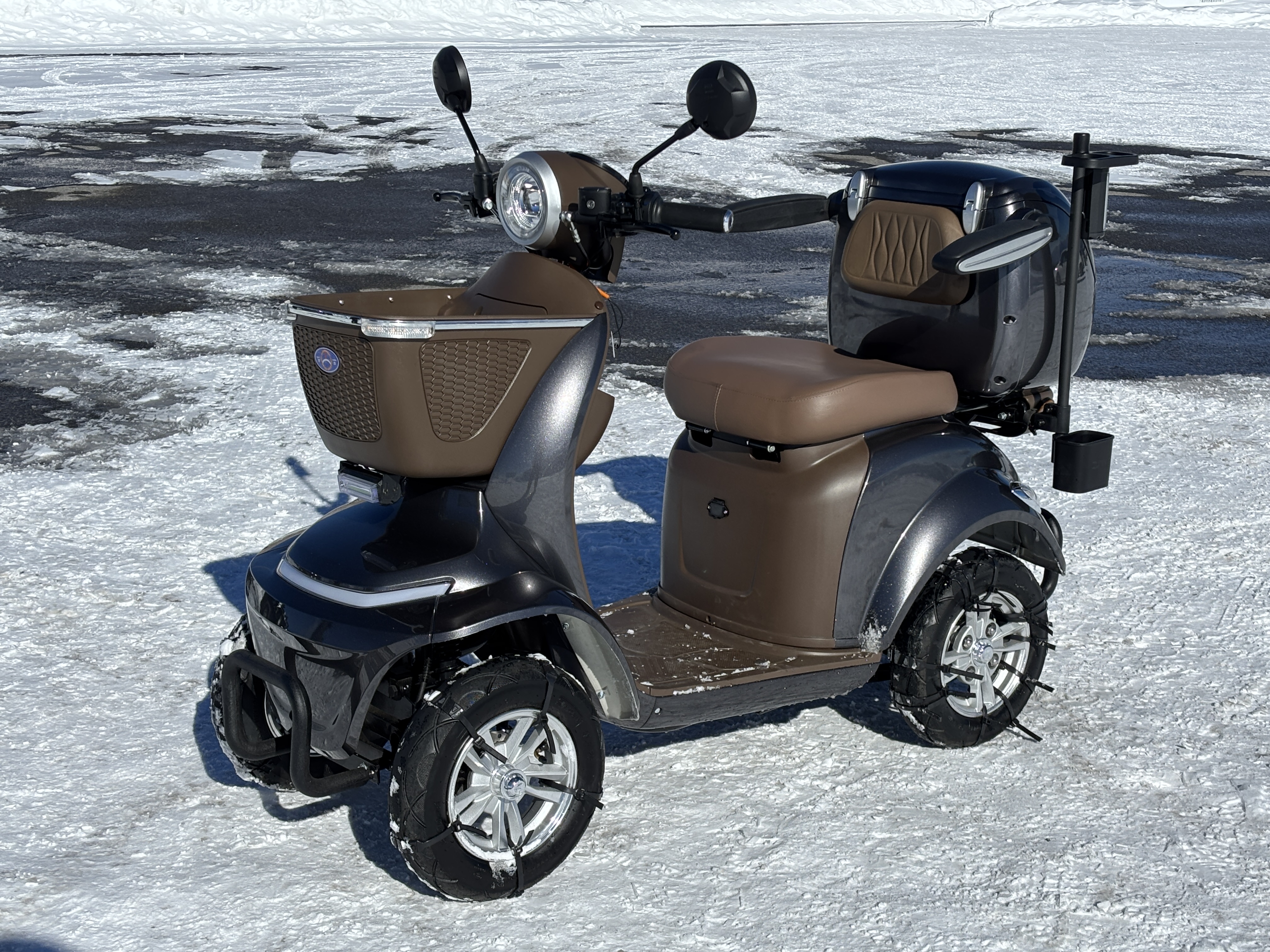 コアライトD4｜四輪・三輪の特定小型原付（電動バイク）販売 トライ